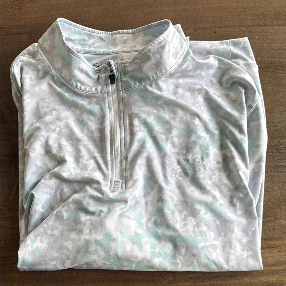 Sunday Swagger Gray and White Camo Quarter-Zip Pullover